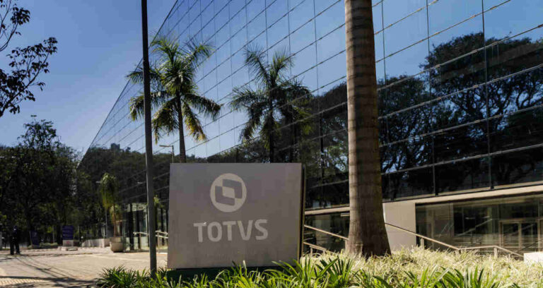 Evertec Adquire Dimensa da Totvs e B3 por R$ 950 Milhões: O Que Isso Significa para o Mercado de Pagamentos Brasileiro?