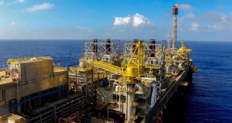 Produção de Petróleo na América Latina: Brasil Liderará Aumento em 2026, Indica Rystad Energy