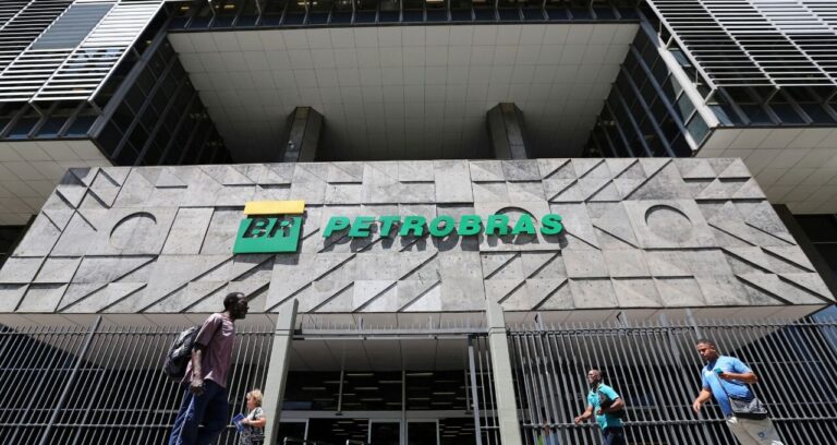 Ibama anuncia autuação contra Petrobras por vazamento de fluido na Foz do Amazonas