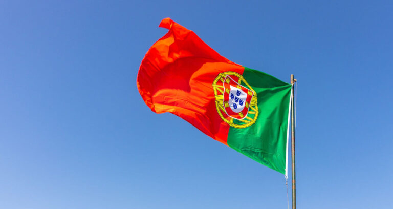 Portugal: António Seguro, do centro-esquerda, vence eleições presidenciais e promete nova era política