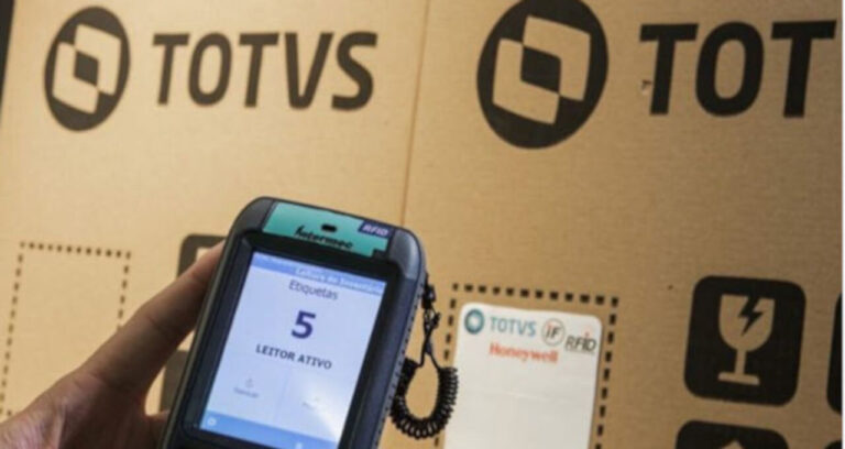 Totvs (TOTS3) Reage à Ameaça da IA da Anthropic com Nova Estratégia e Lucro Crescente