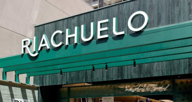 Riachuelo (RIAA3) Anuncia Lucro de R$ 322 Milhões no 4T25: Melhor Ano da História da Companhia Supera Expectativas do Mercado