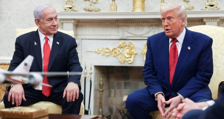 Trump Diz a Netanyahu Que Continuará Negociações com Irã sobre Possível Acordo Nuclear, Sinalizando Mudança na Abordagem dos EUA
