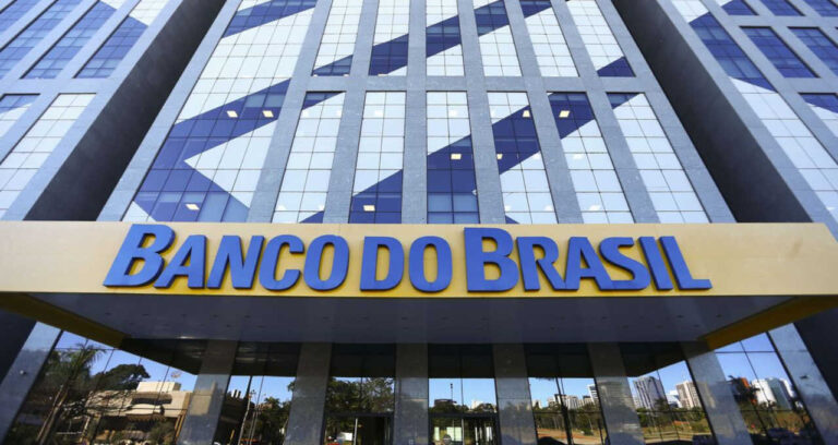 Banco do Brasil (BBAS3) Anuncia Pagamento de R$ 1,2 Bilhão em Juros sobre Capital Próprio: Ações Reagem Positivamente em Meio a Lucro Surpreendente de R$ 5,7 Bilhões no 4T23