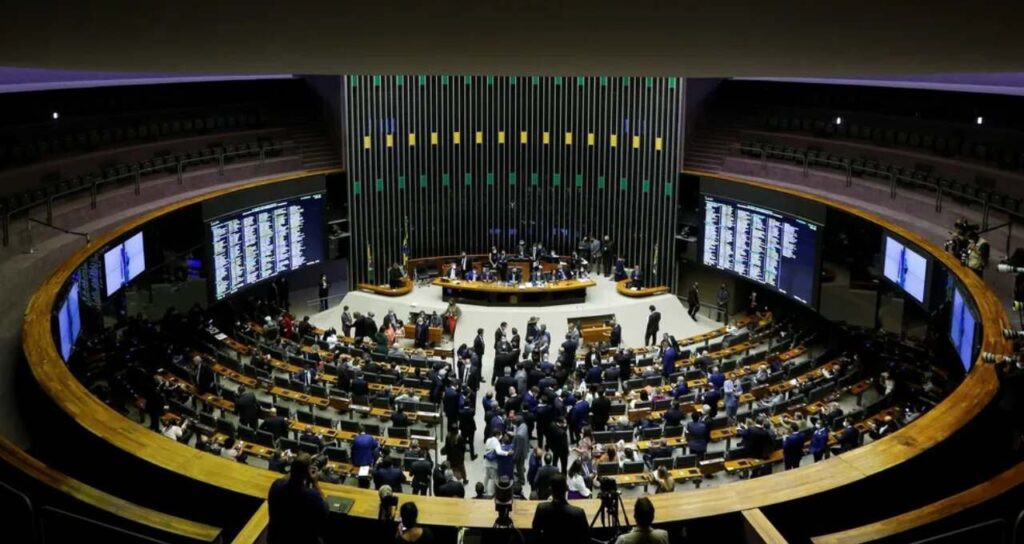 Janela de Troca Partidária: Partidos Redesenham Bancadas e Definem Estratégias Eleitorais até Abril