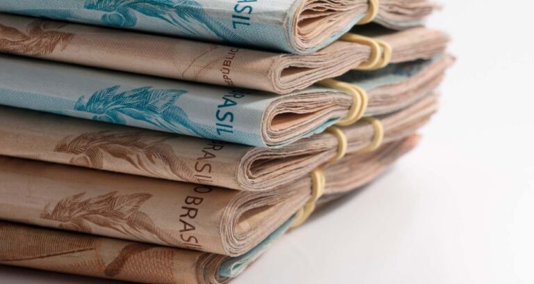 Esses são os gastos que você precisa evitar se quiser continuar milionário segundo quem construiu a própria fortuna – Money Times