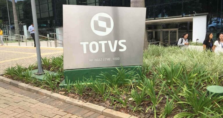 Totvs (TOTS3): Safra eleva recomendação para compra e vê ‘exagero’ na queda da ação; entenda os motivos