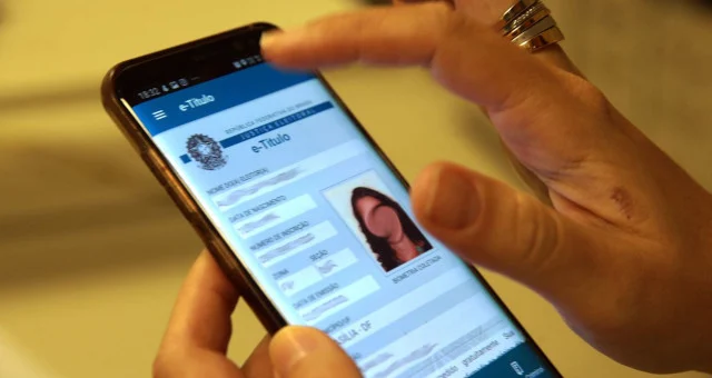 Golpe do WhatsApp: TSE Alerta Sobre Falsa Regularização de Título de Eleitor e Como Evitar Ser Vítima