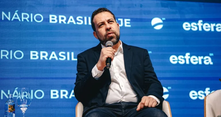 Guilherme Boulos Reage a Notícia de Saída do PSOL e Revela Discussões Sobre Rumos Políticos