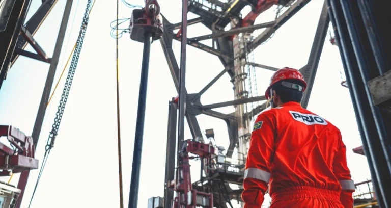 PRIO3: Wahoo Ganha Novo Fôlego com Abertura de Poço Produtor e Mercado de Petróleo em Alta com Conflito no Oriente Médio