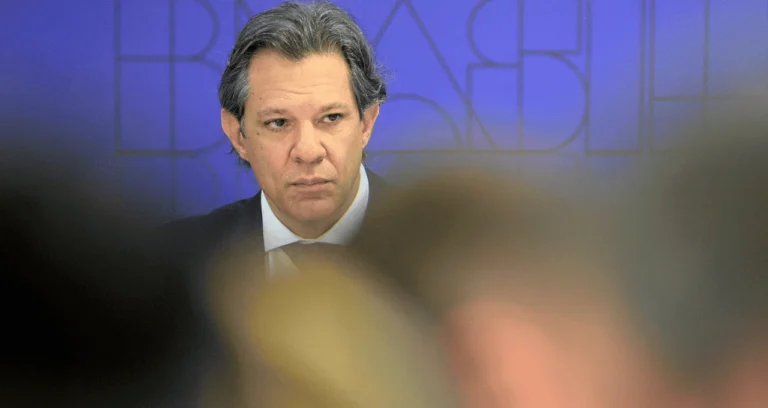 Haddad revela mudança de visão sobre juros e aponta ‘gordura’ na política monetária brasileira em meio a cenário econômico volátil