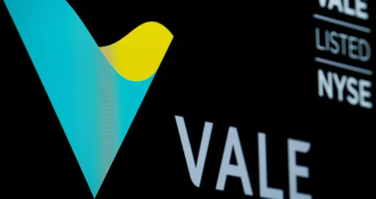 Vale (VALE3) recua em março, mas analistas mantêm recomendação de compra e projetam dividendos extras