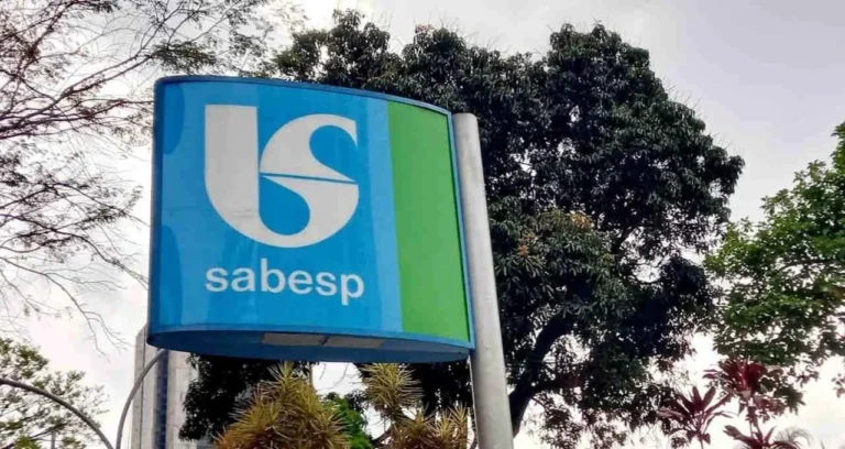 Azevedo & Travassos (AZEV4) firma contrato de R$ 596 milhões com Sabesp e impulsiona setor de saneamento