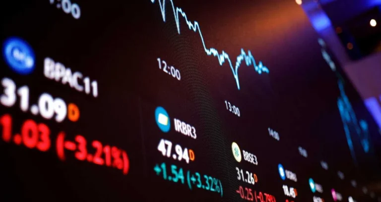 Ibovespa em Atenção ao IPCA: Ações de Dividendos em Destaque e Queda da Petrobras Movimentam o Mercado