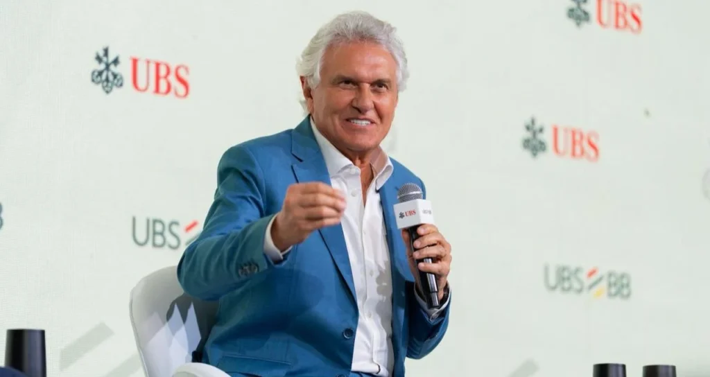 Leite Apoia Caiado, Mas Critica Anistia ao 8 de Janeiro; Mercado Bolsa de Valores Reage a Dividendos e Resultados de Grandes Empresas