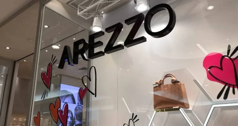 Azzas (AZZA3) despenca 10% na bolsa após reviravolta na diretoria; Ibovespa renova recorde