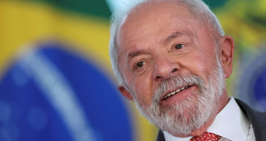 Lula cultiva imagem de 'rato de academia' para 4º mandato, aponta The Guardian; mercado de câmbio e juros reagem a tensões EUA-Irã
