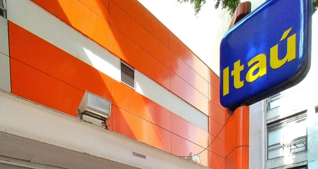 Itaú Unibanco (ITUB4) desmente rumor de aquisição do BRB e esclarece negociação de carteiras