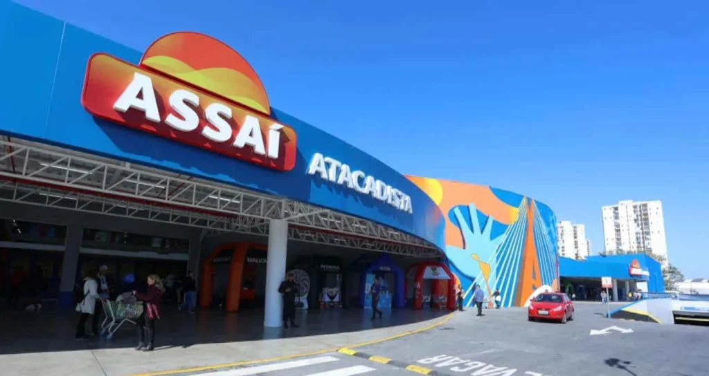 Lucro do Assaí (ASAI3) despenca 47% no 1º trimestre de 2026, atingindo R$ 86 milhões; veja os motivos