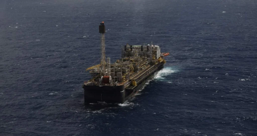 Petrobras (PETR4) reforça atuação na Bacia de Campos com aquisição estratégica da fatia da Argonauta
