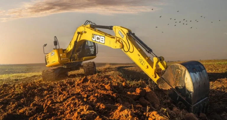 JCB: A Gigante Britânica Brasileira que Dobrará de Tamanho até 2030 com Investimento de R$ 500 Milhões e Foco em Motores a Hidrogênio