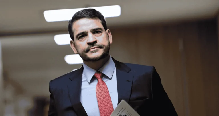 Senado Rejeita Messias para o STF em Revés para o Governo; Selic Cai e Mercado Financeiro Reage