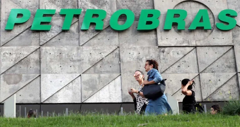Produção de Petróleo da Petrobras (PETR4) Dispara 16,3% no 1º Trimestre de 2026, Exportações Crescem 61% Impulsionadas por Demanda Global