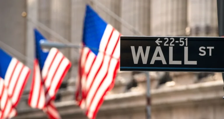 Wall Street em Alta: Payroll Forte, Irã e Balanços do 1T26 Agitam Mercados Globais
