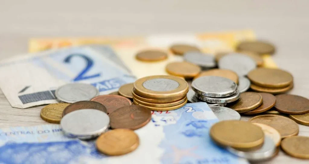 Poupança registra menor volume de saques desde 2024: Veja o que isso significa para sua reserva e o impacto no mercado financeiro