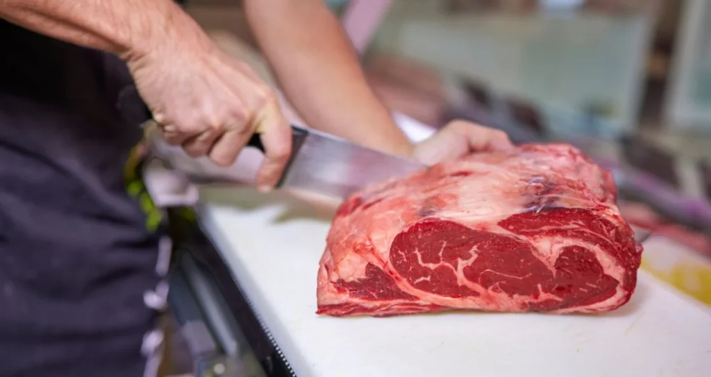 Trump adia decisão sobre importação de carne bovina e mercado reage com incerteza
