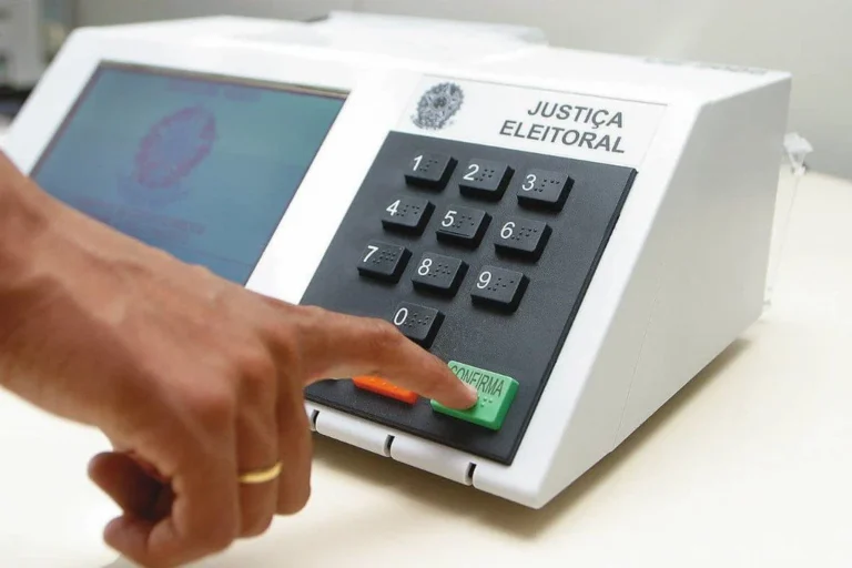 1 em cada 5 brasileiros já recebeu oferta para compra de voto, revela pesquisa; saiba os riscos e como denunciar