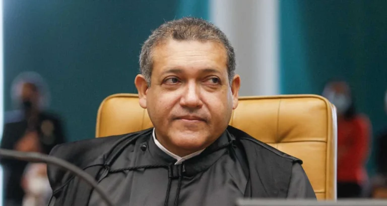 Nunes Marques relatará ação de Bolsonaro para anular pena; mercado reage a inflação e Petrobras anuncia dividendos