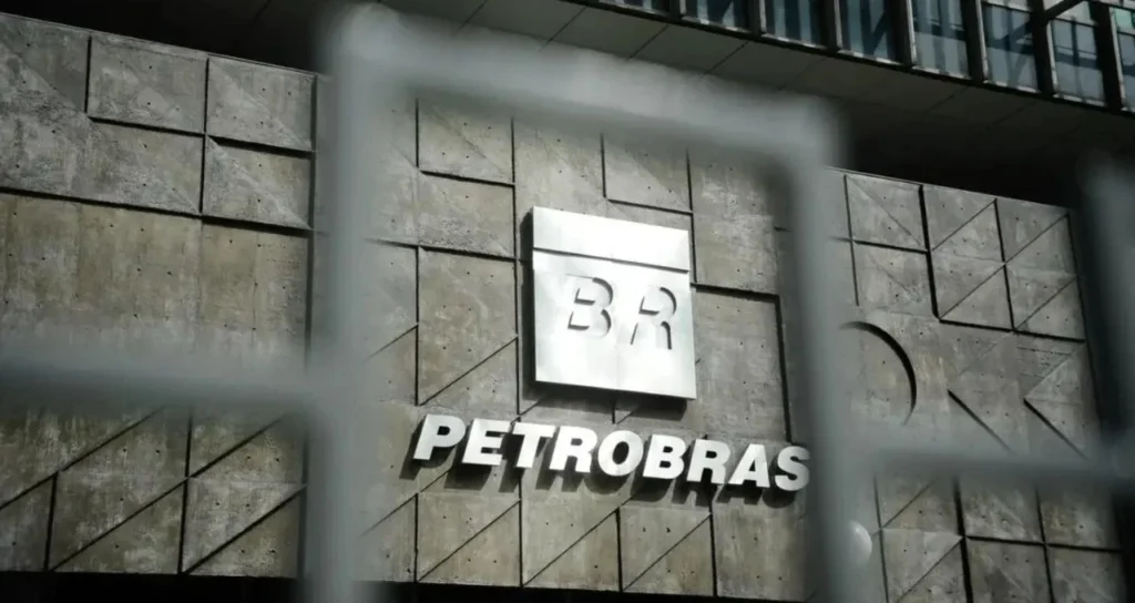 TCU sinaliza desalinhamento financeiro na Petrobras em 2024: Dividendos, dívida e investimentos sob escrutínio