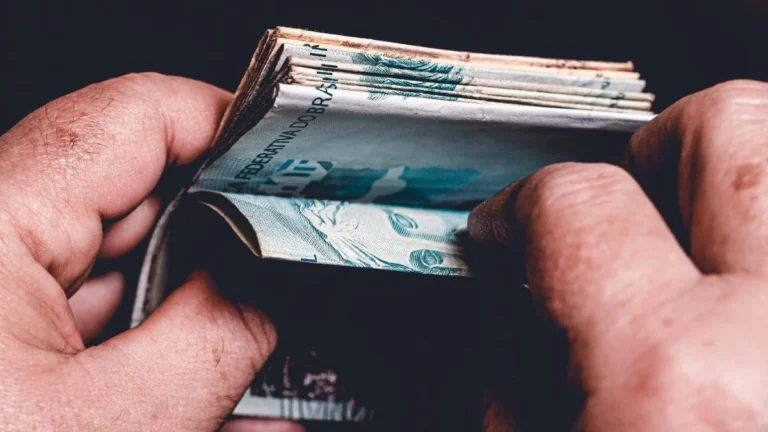 Thiago Salomão, do Market Makers, abandona renda passiva e revela nova estratégia para multiplicar patrimônio