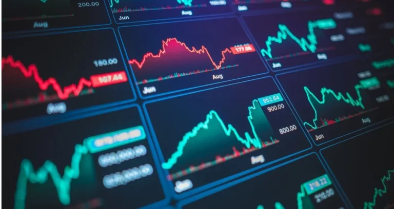 Ibovespa em Queda Livre: Maior Sequência Semanal Negativa Desde 2004 Acende Alerta no Mercado; Braskem Lidera Perdas