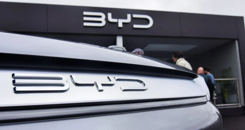 BYD, Nio e Xpeng: O Dilema dos Carros Elétricos na China e o Impacto Global