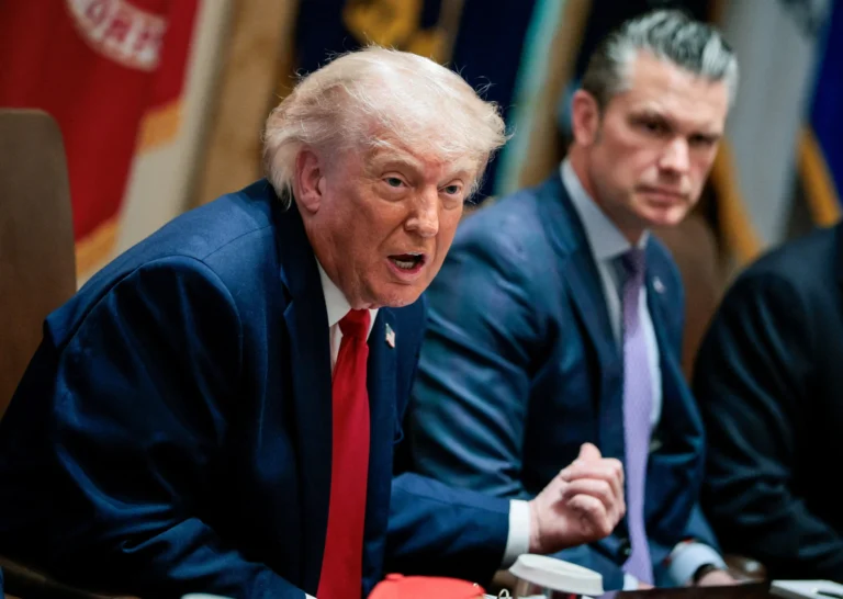 Câmara dos EUA Aprova Medida Crítica: Fim da Guerra no Irã em Xeque e Revés para Trump