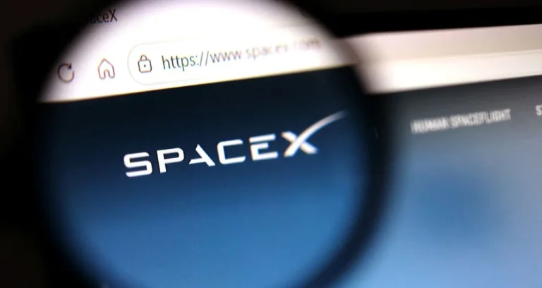 SpaceX de Elon Musk firma parceria estratégica com Google Cloud para impulsionar IA, após acordo com Anthropic