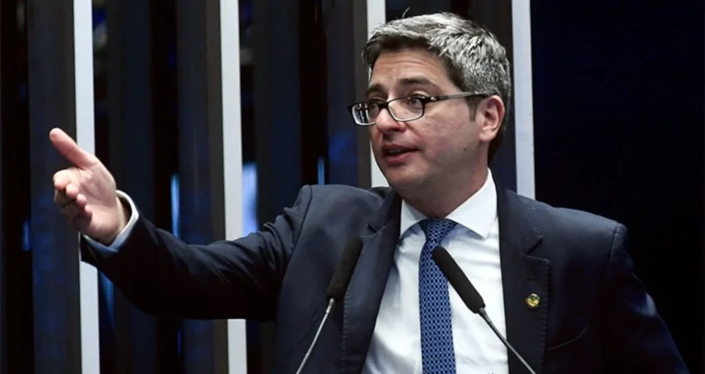 PL confirma Carlos Portinho para Senado sem Cláudio Castro