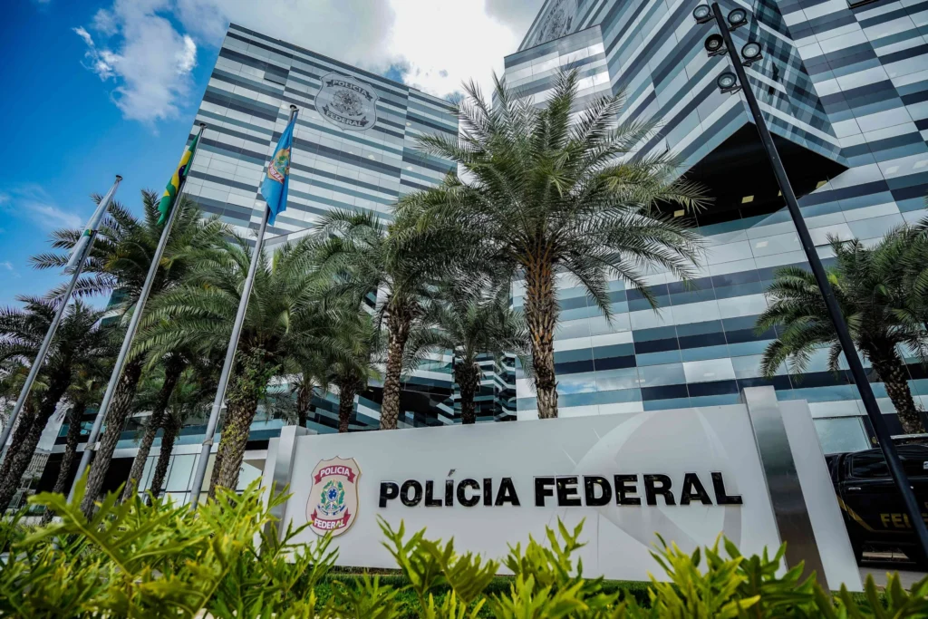 PF prepara defesa com drones e blindados para presidenciáveis