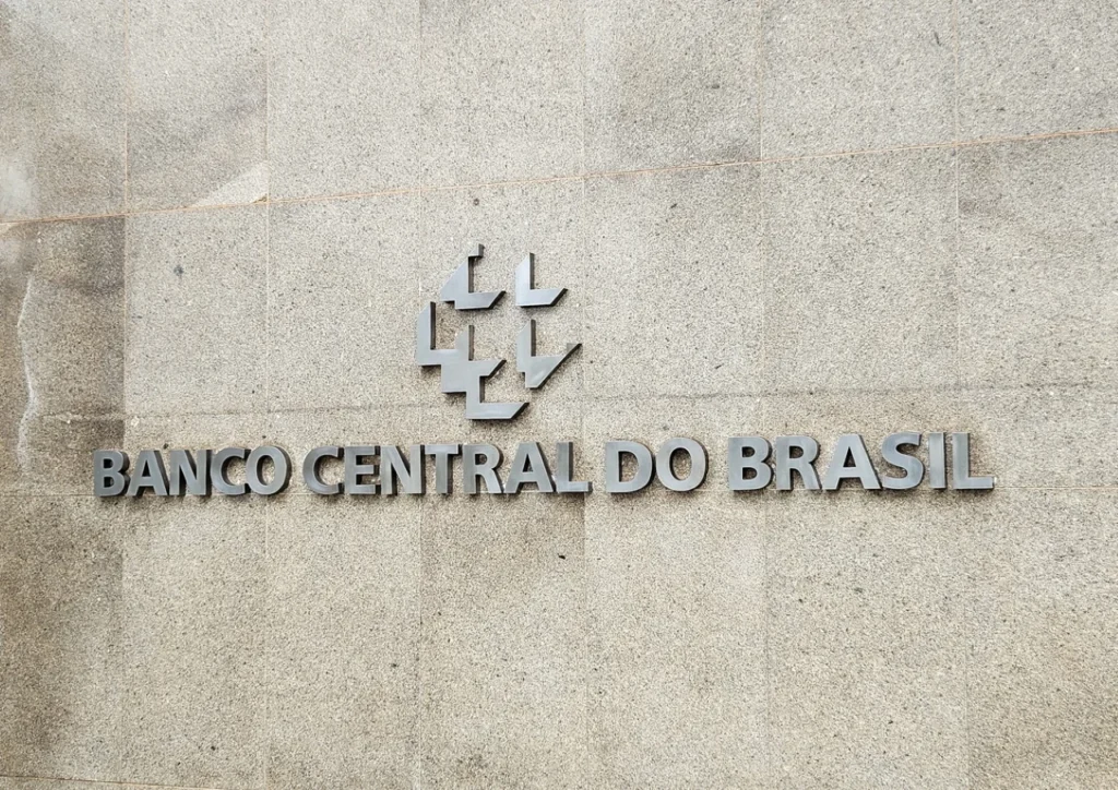 Foco e Confiança do Consumidor: Agenda Econômica do Dia 27